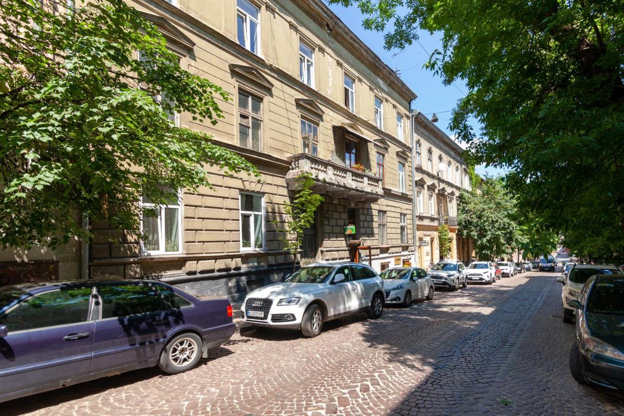 Bv Apartments Green Львов Экстерьер фото