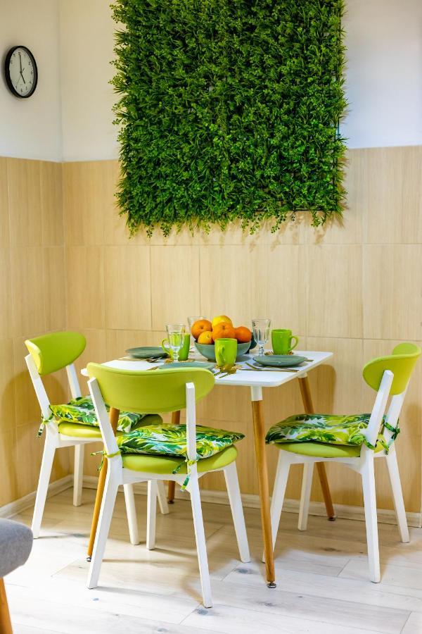 Bv Apartments Green Львов Экстерьер фото
